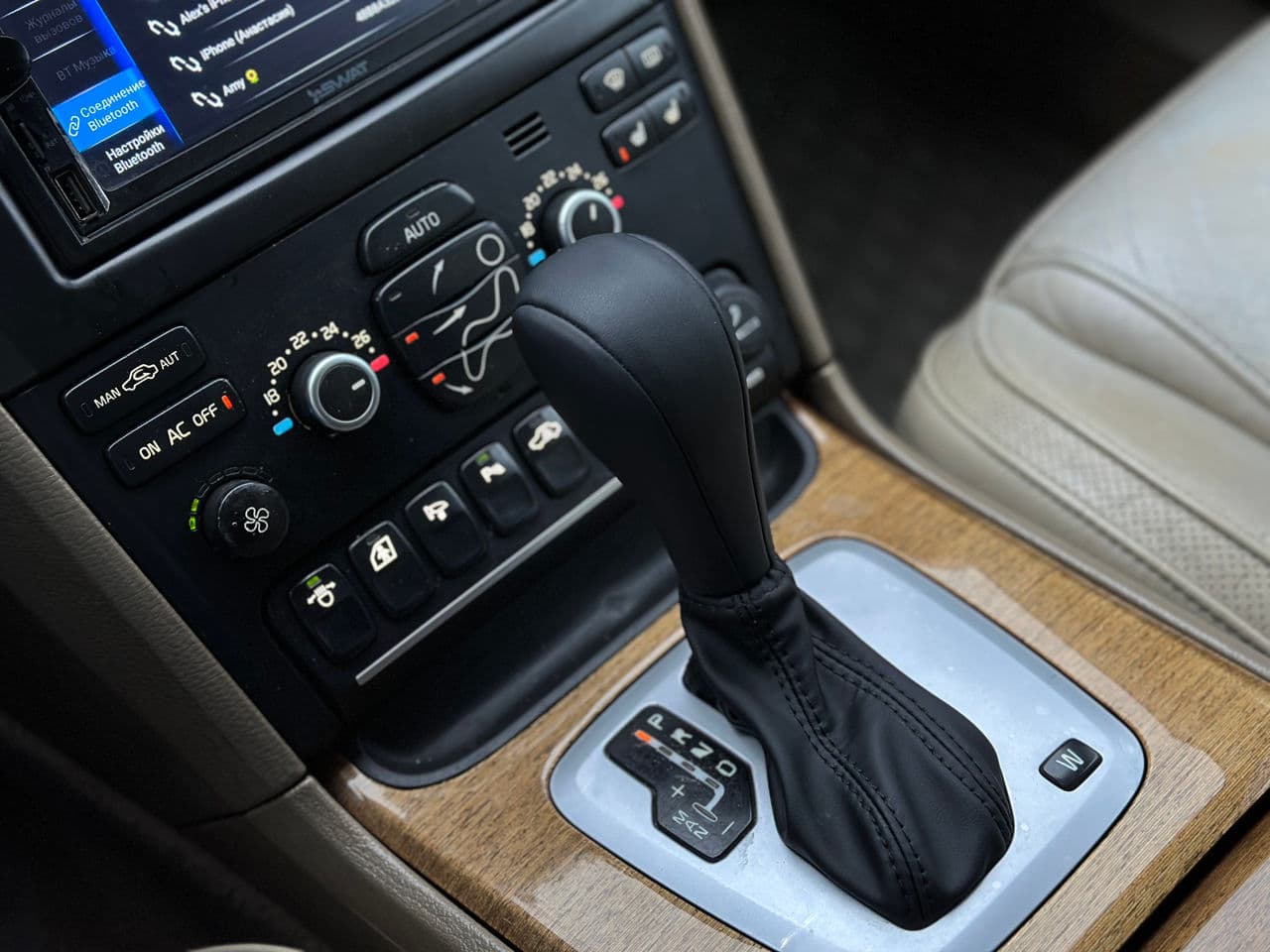 Volvo XC 90 2007 — Миниатюра 12
