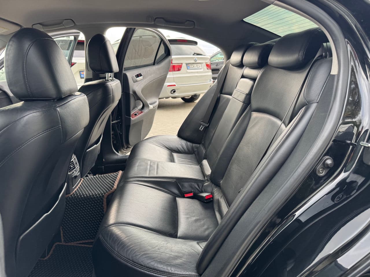 Lexus IS 220d 2006 — Миниатюра 13