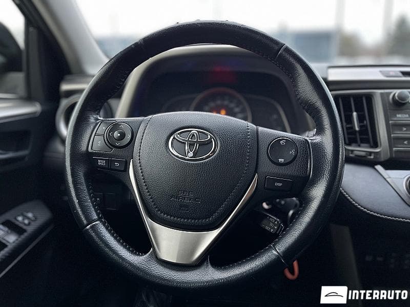2015 Toyota Rav-4 — Miniatură 9