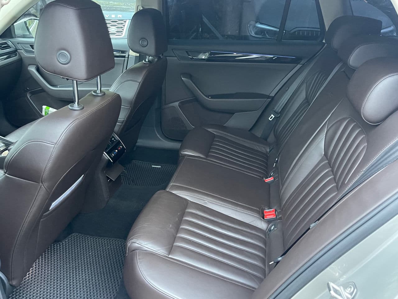 Skoda Superb 2015 — Миниатюра 13