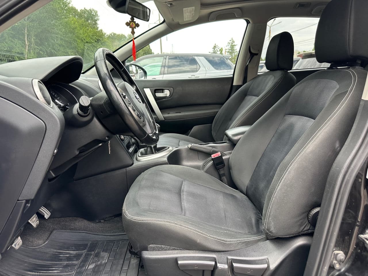 2010 Nissan Qashqai+2 — Miniatură 5