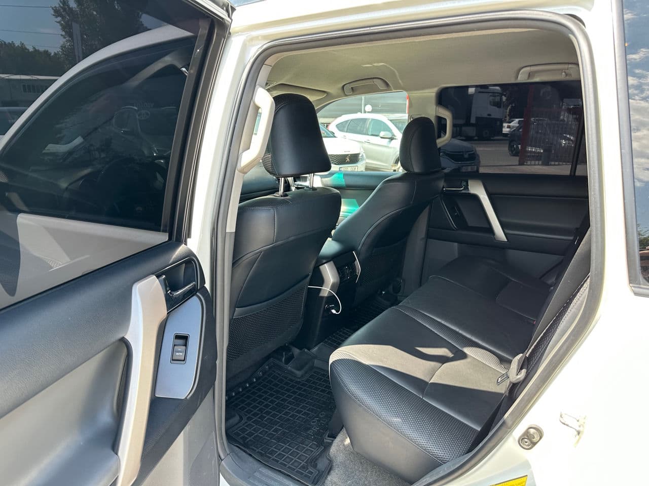 Toyota Land Cruiser Prado 2012 — Миниатюра 18