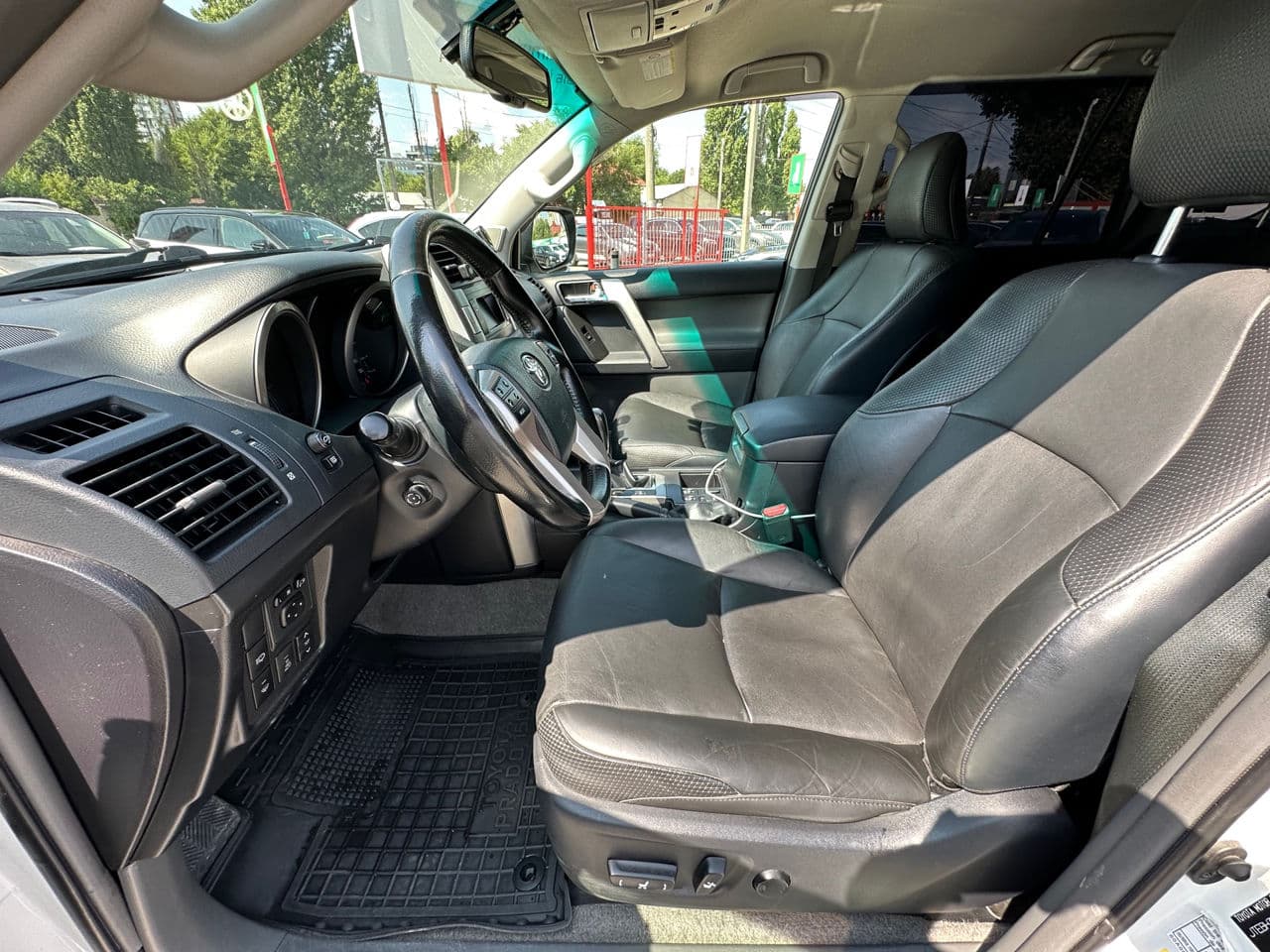 Toyota Land Cruiser Prado 2012 — Миниатюра 7