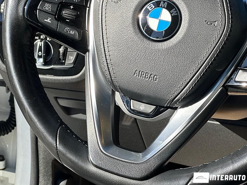 BMW 520 2018 — Миниатюра 8