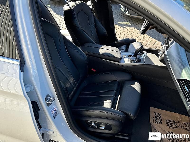 BMW 520 2018 — Миниатюра 5