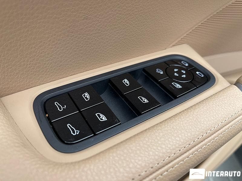 Porsche Cayenne 2019 — Миниатюра 18