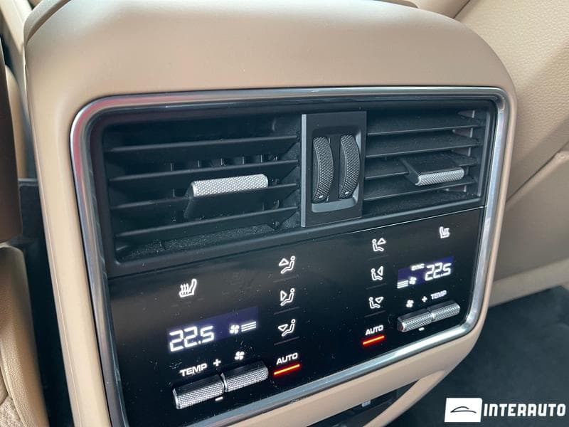 Porsche Cayenne 2019 — Миниатюра 14