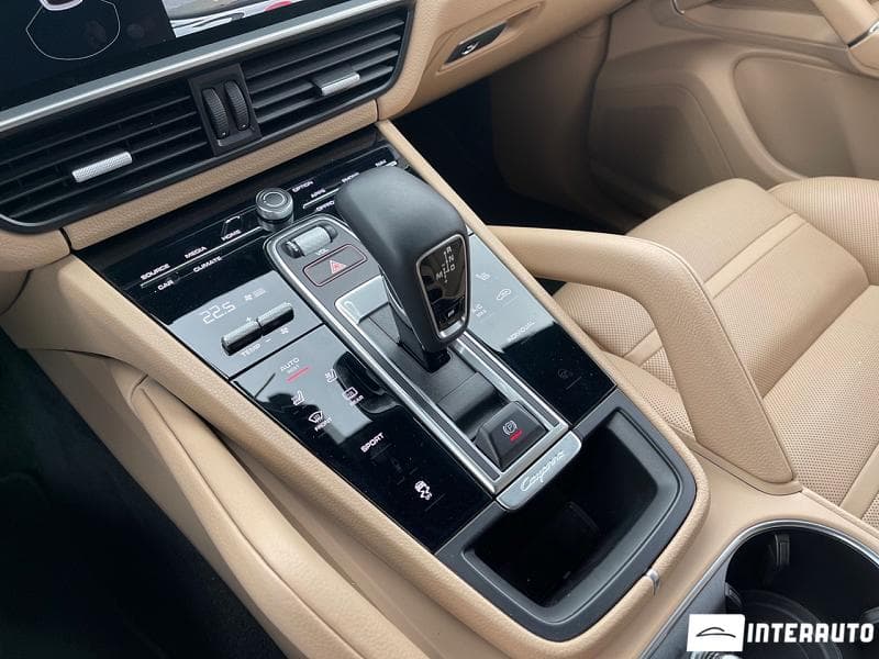 Porsche Cayenne 2019 — Миниатюра 12