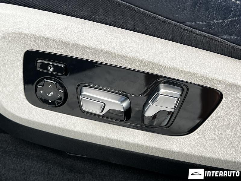 BMW X7 3.0d 2020 — Миниатюра 27