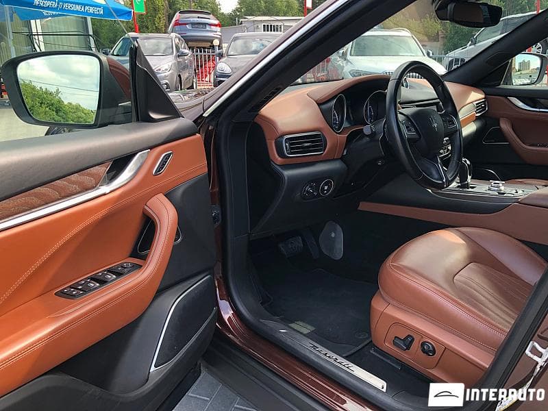 2017 Maserati Levante — Miniatură 6