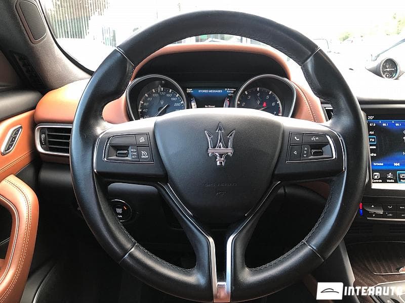2017 Maserati Levante — Miniatură 10