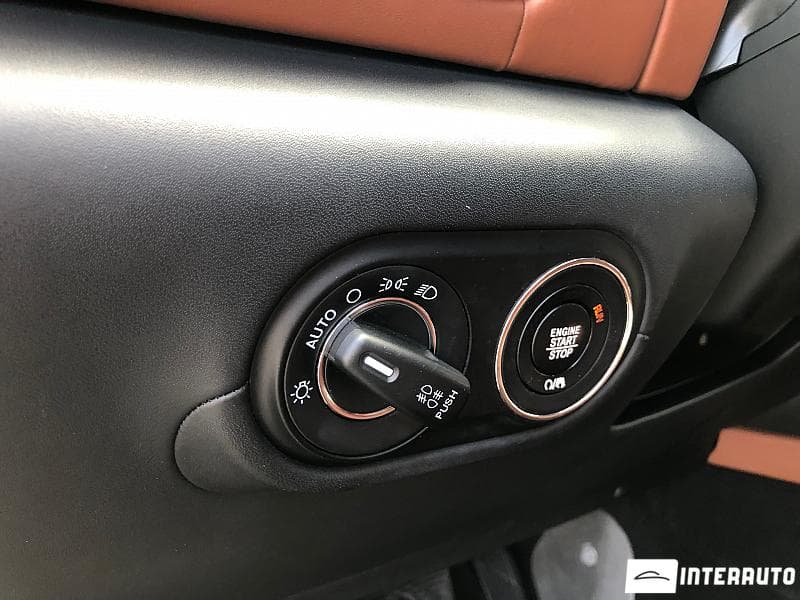 2017 Maserati Levante — Miniatură 9