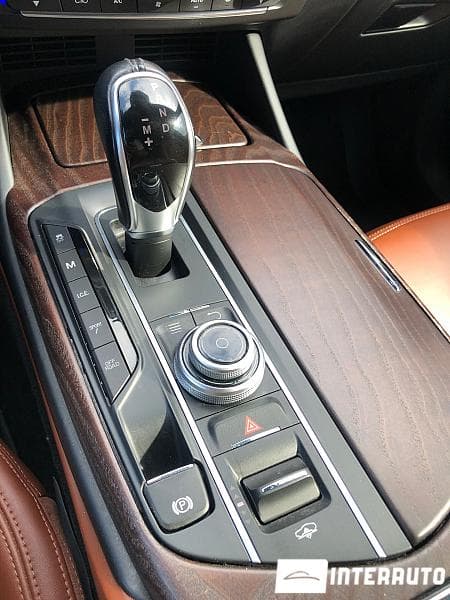 2017 Maserati Levante — Miniatură 13