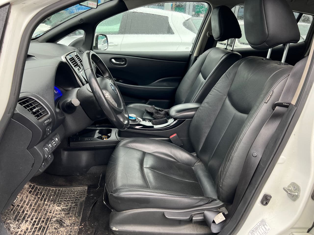 Nissan Leaf 2017 — Миниатюра 5