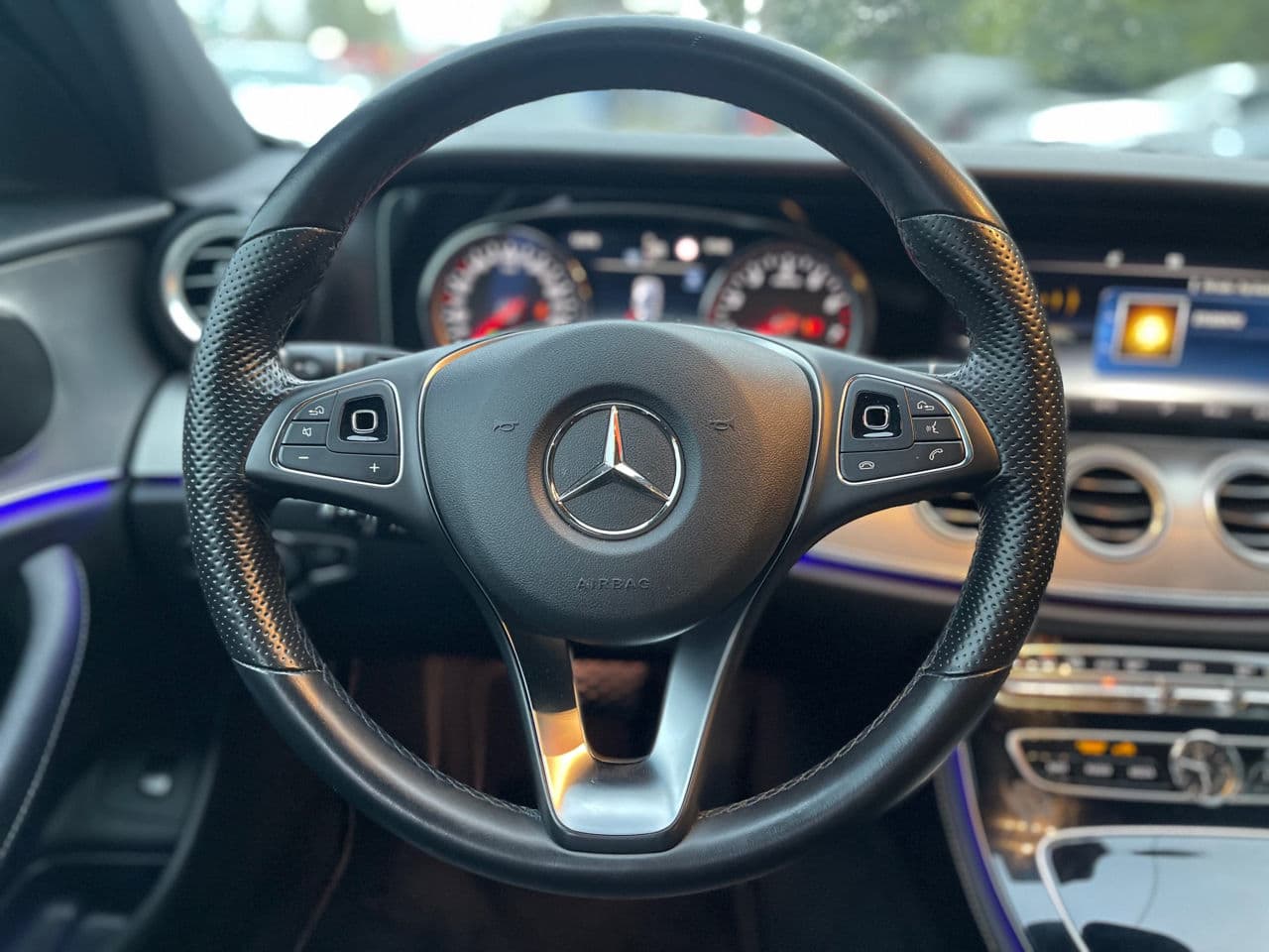 Mercedes E 200 2018 — Миниатюра 9