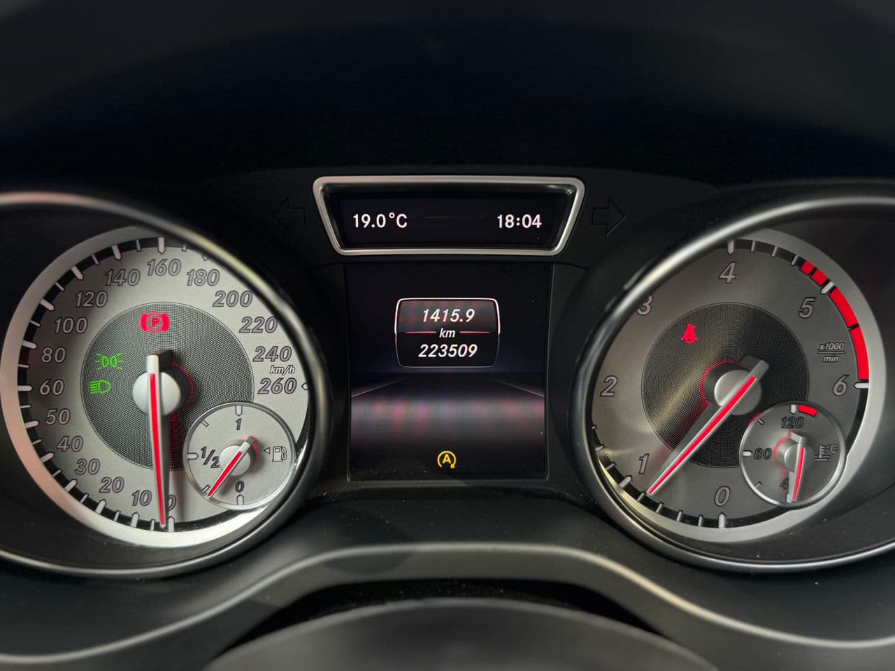Mercedes GLA 180 2015 — Миниатюра 10