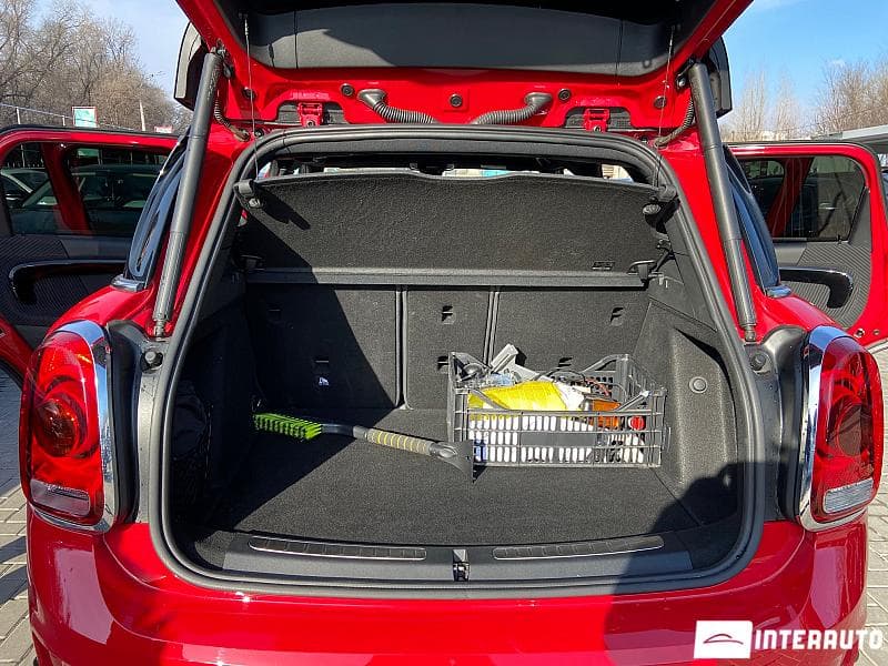 Mini Countryman Cooper S ALL4 2018 — Миниатюра 5