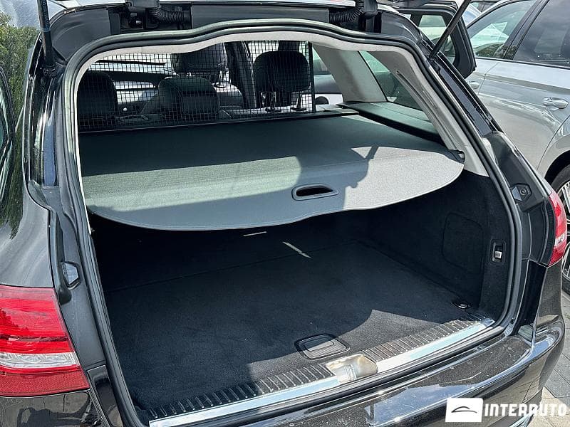 Mercedes C 200 2018 — Миниатюра 17