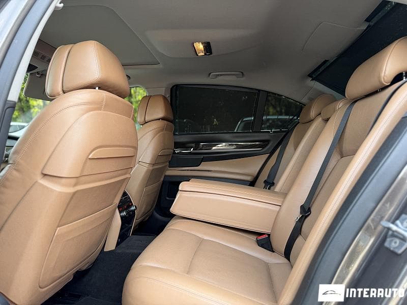 BMW 740 2012 — Миниатюра 25