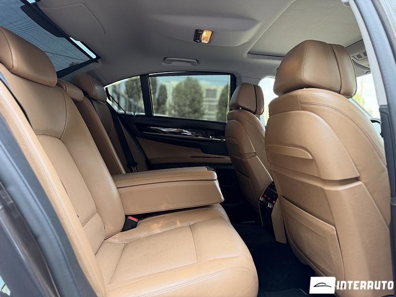 BMW 740 2012 — Миниатюра 21