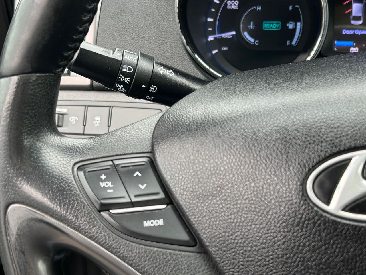 Hyundai Sonata 2012 — Миниатюра 8