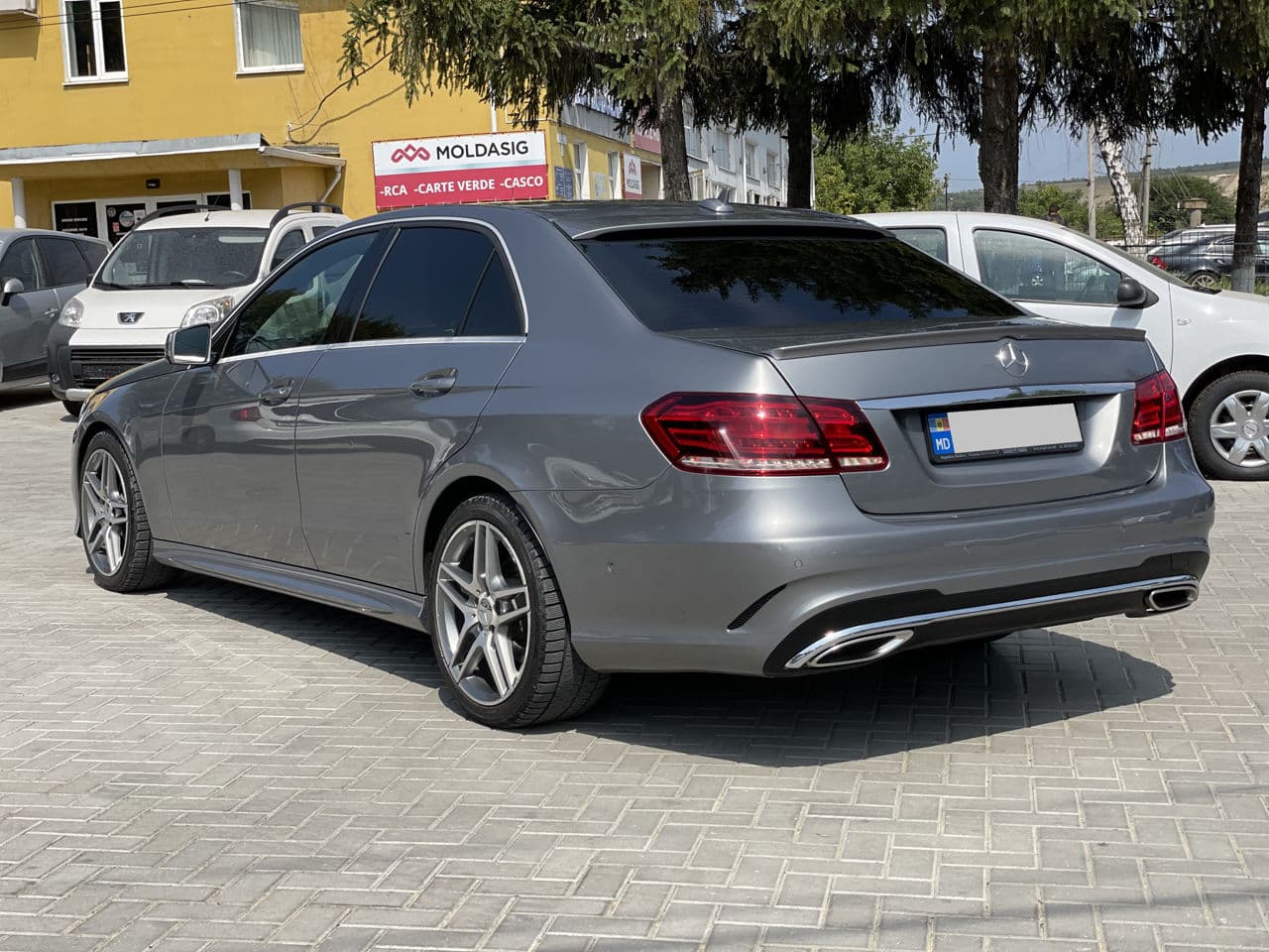 Mercedes E 300h 2014 — Миниатюра 6