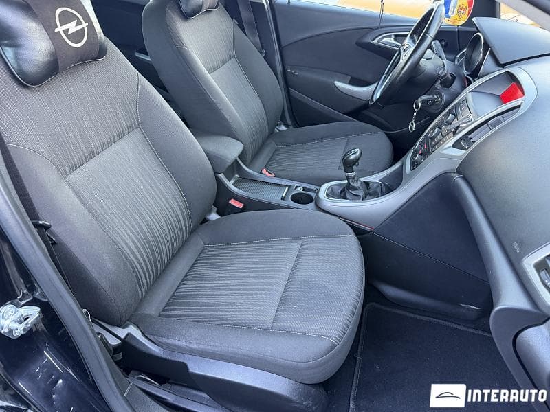 Opel Astra 2011 — Миниатюра 13
