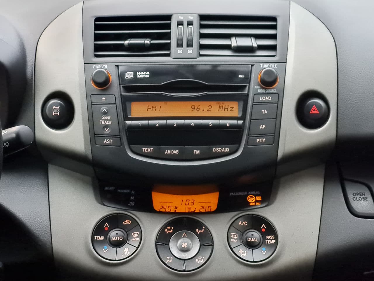 Toyota Rav-4 2010 — Миниатюра 14