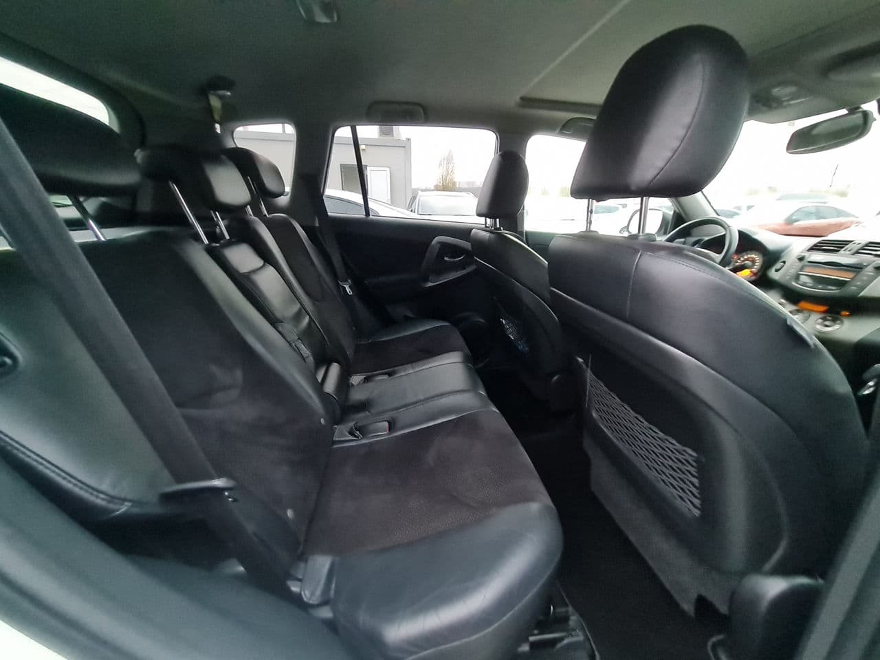 Toyota Rav-4 2010 — Миниатюра 11