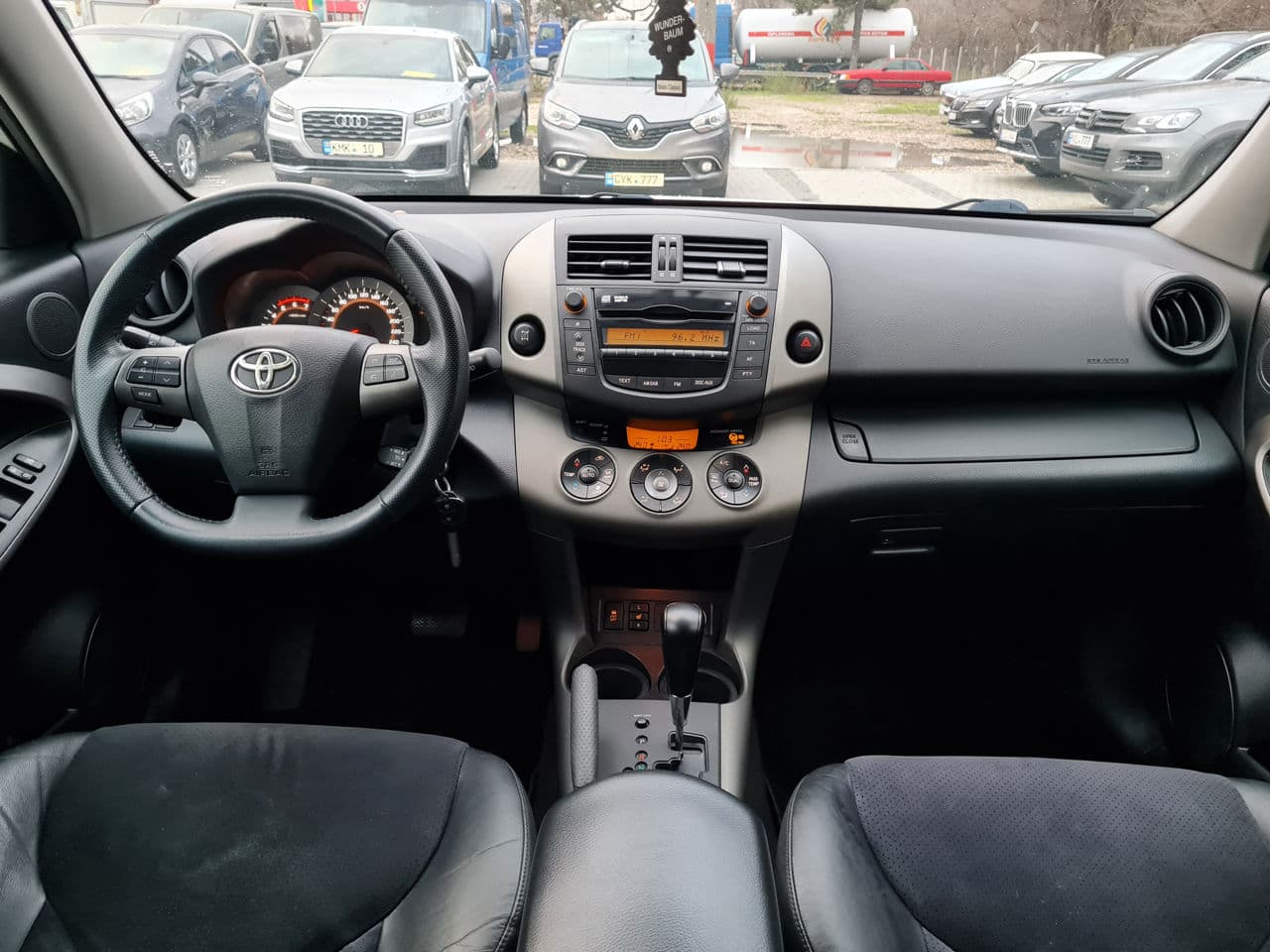 Toyota Rav-4 2010 — Миниатюра 8