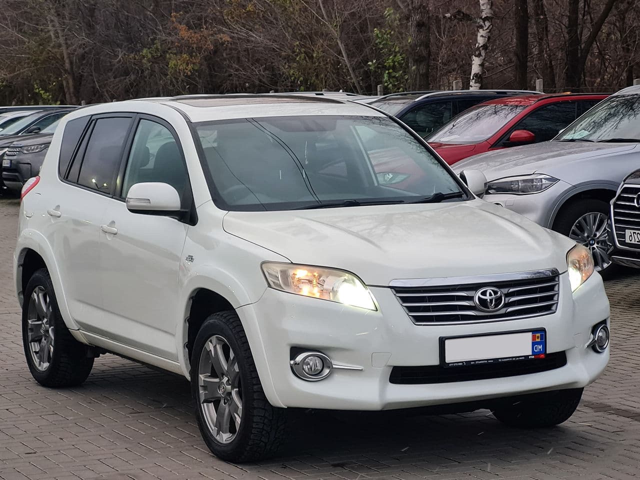 Toyota Rav-4 2010 — Миниатюра 3