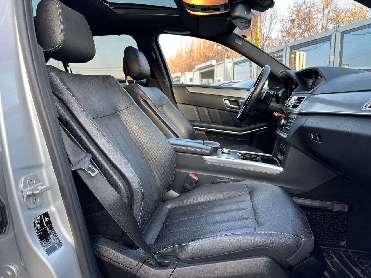 Mercedes E 300h 2014 — Миниатюра 19