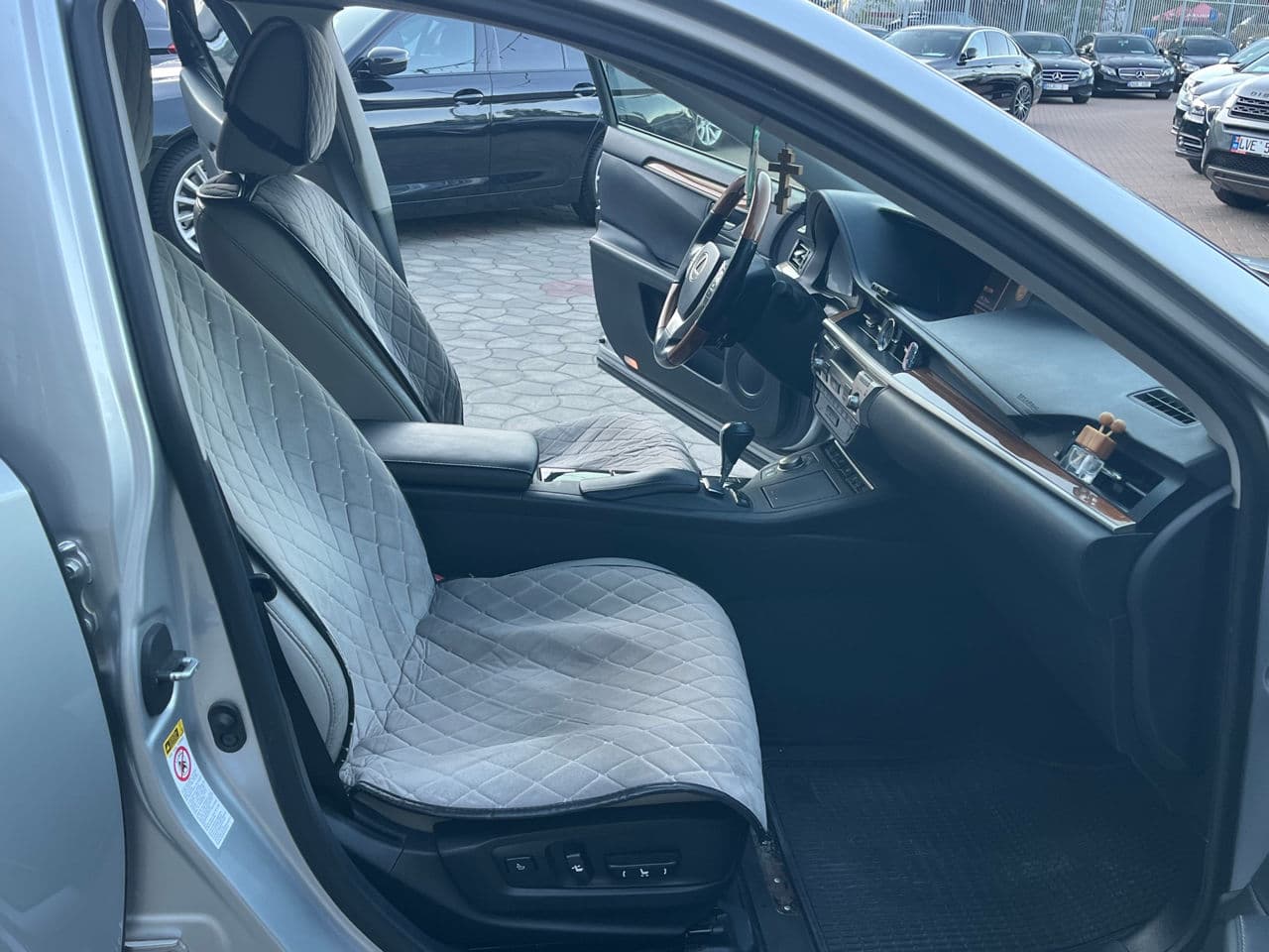 Lexus ES 300h 2014 — Миниатюра 15