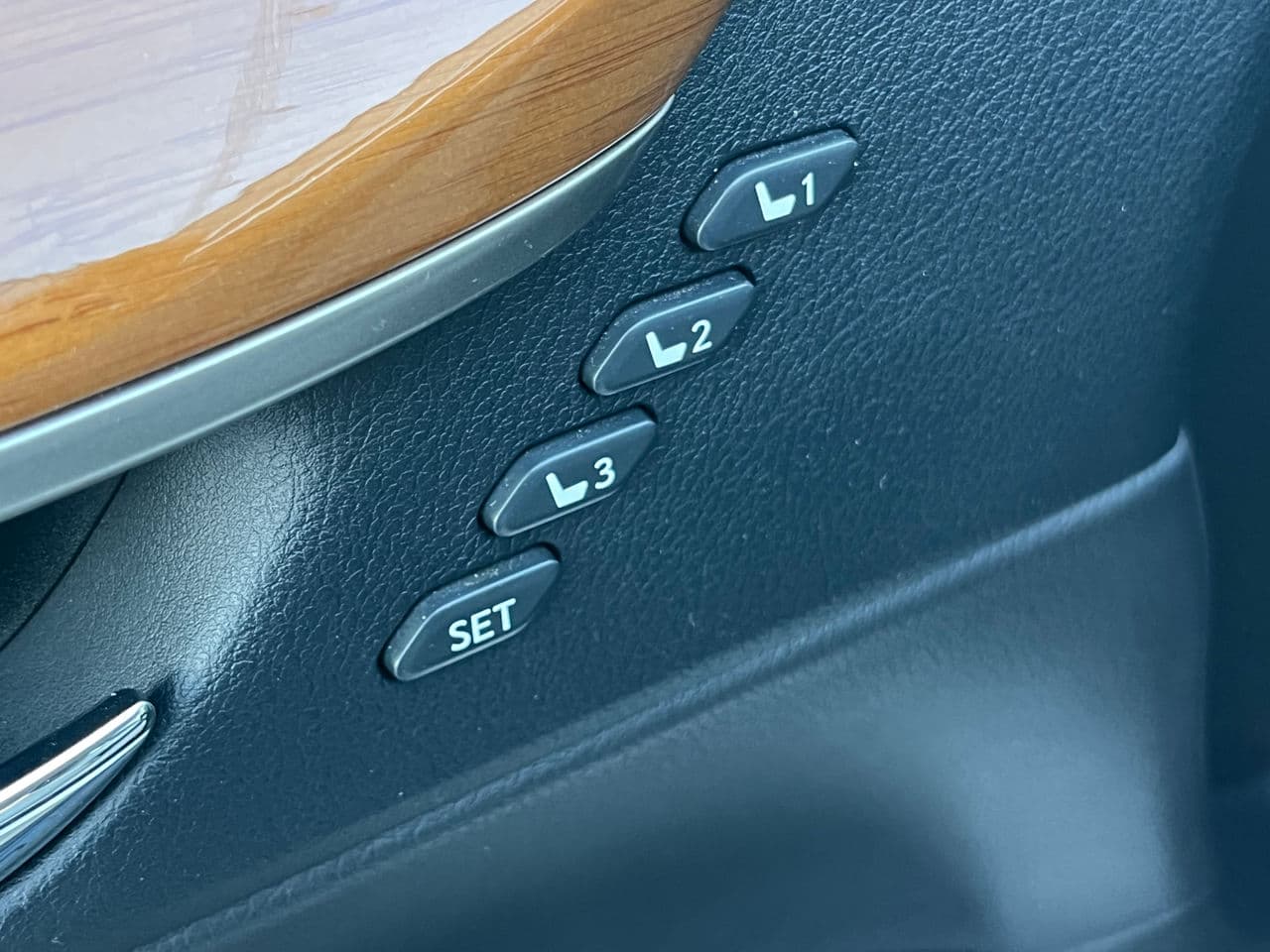 Lexus ES 300h 2014 — Миниатюра 6