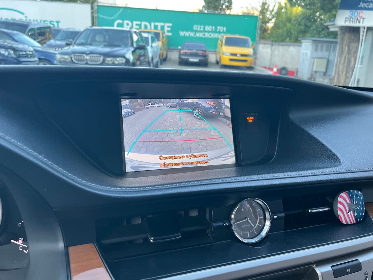 Lexus ES 300h 2014 — Миниатюра 11