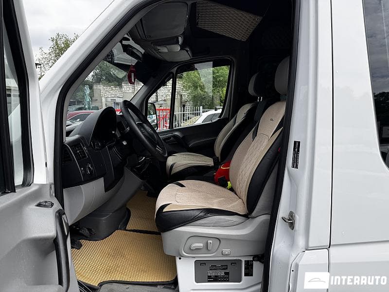2014 Mercedes Sprinter — Miniatură 5