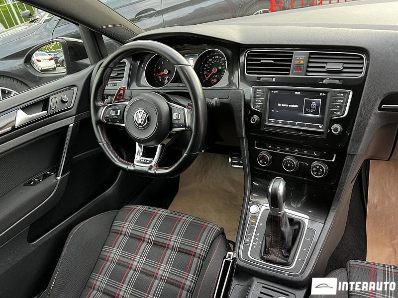 Volkswagen Golf GTI 2017 — Миниатюра 15