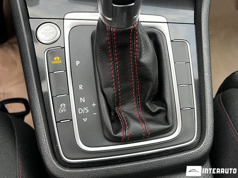 Volkswagen Golf GTI 2017 — Миниатюра 11
