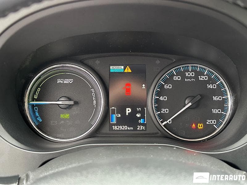 2015 Mitsubishi Outlander — Miniatură 7