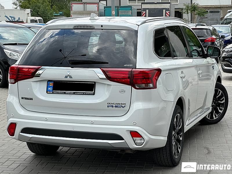 2015 Mitsubishi Outlander — Miniatură 4