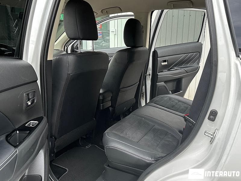 2015 Mitsubishi Outlander — Miniatură 17
