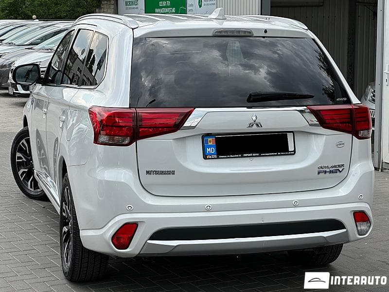 2015 Mitsubishi Outlander — Miniatură 3