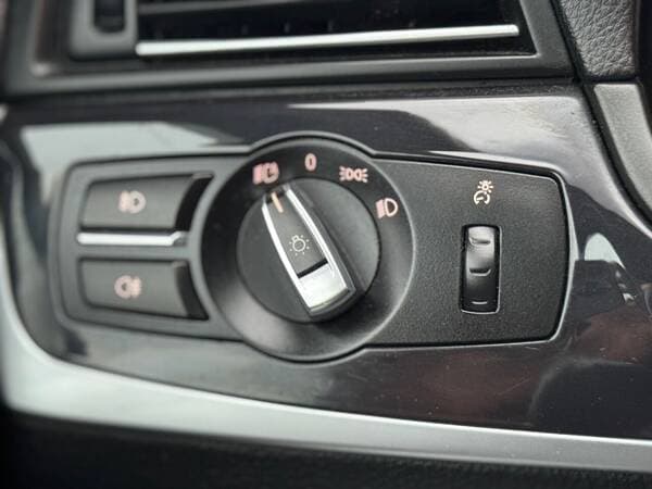 2015 BMW 520 — Miniatură 13