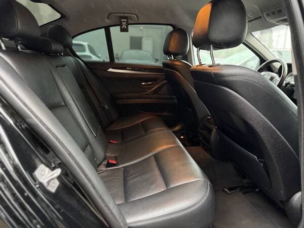 2015 BMW 520 — Miniatură 15