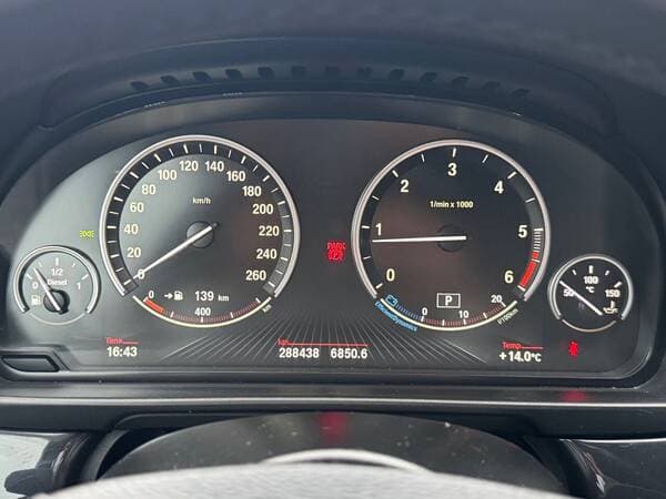 2015 BMW 520 — Miniatură 17