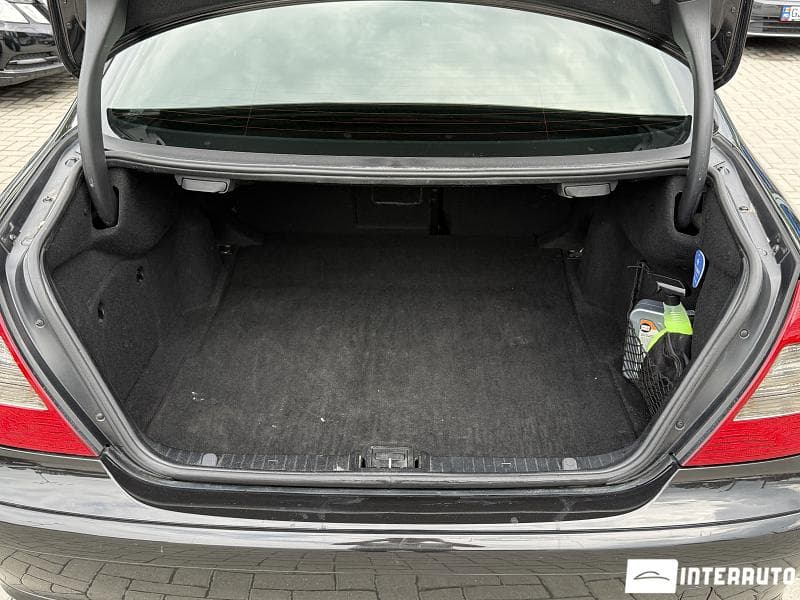 2007 Mercedes E 200 — Miniatură 18