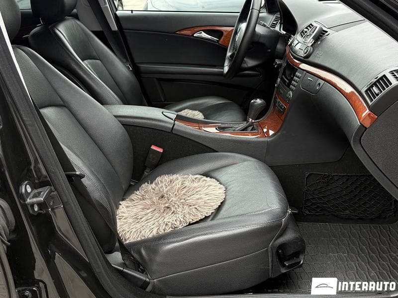 2007 Mercedes E 200 — Miniatură 15