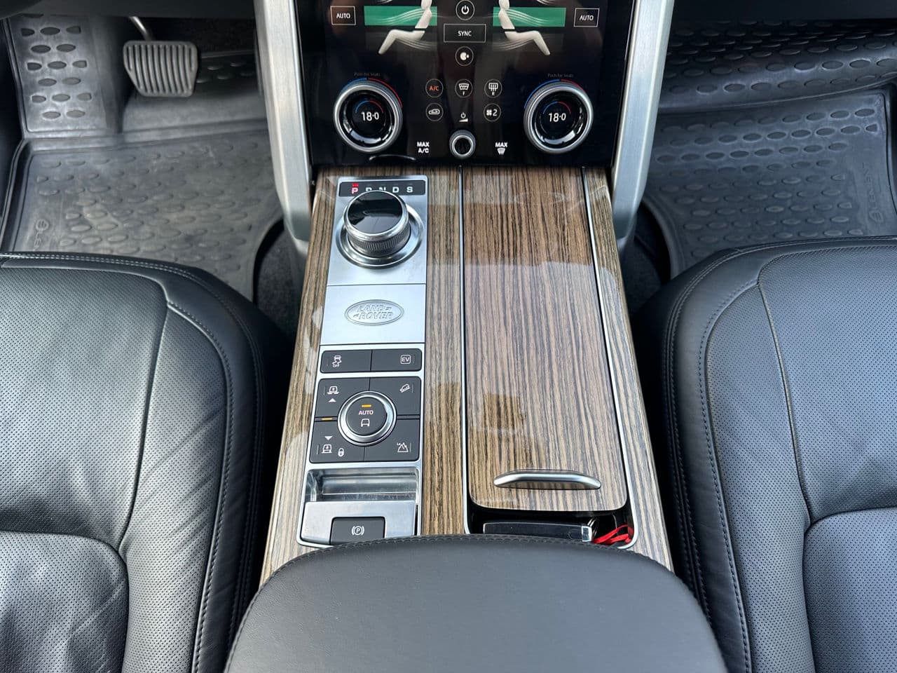 Land Rover Range Rover Vogue 2017 — Миниатюра 12