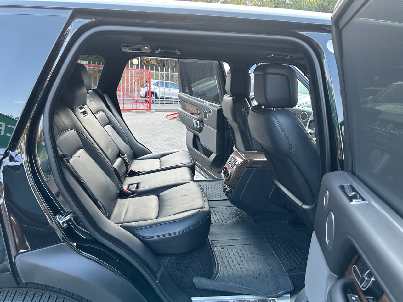 Land Rover Range Rover Vogue 2017 — Миниатюра 13