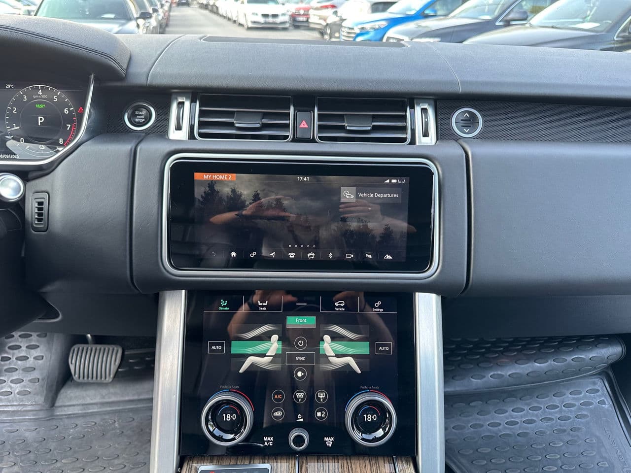 Land Rover Range Rover Vogue 2017 — Миниатюра 11